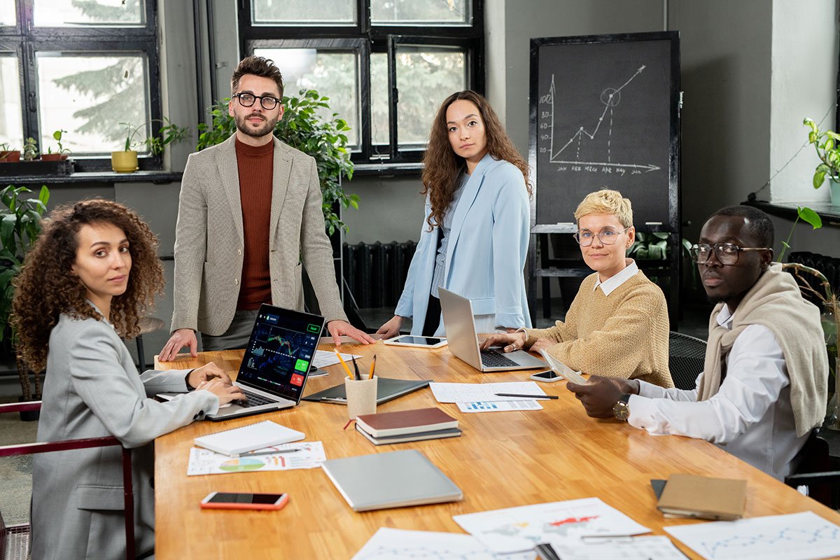 about adverzia digital